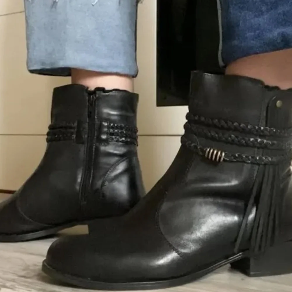 Sandro Moscoloni For Her Black Leather Ankle Boots Size 7 NEW
